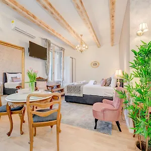 **** Couette-café Le Monde Luxury Croatie