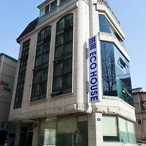 Pensión Myeongdong Ecohouse